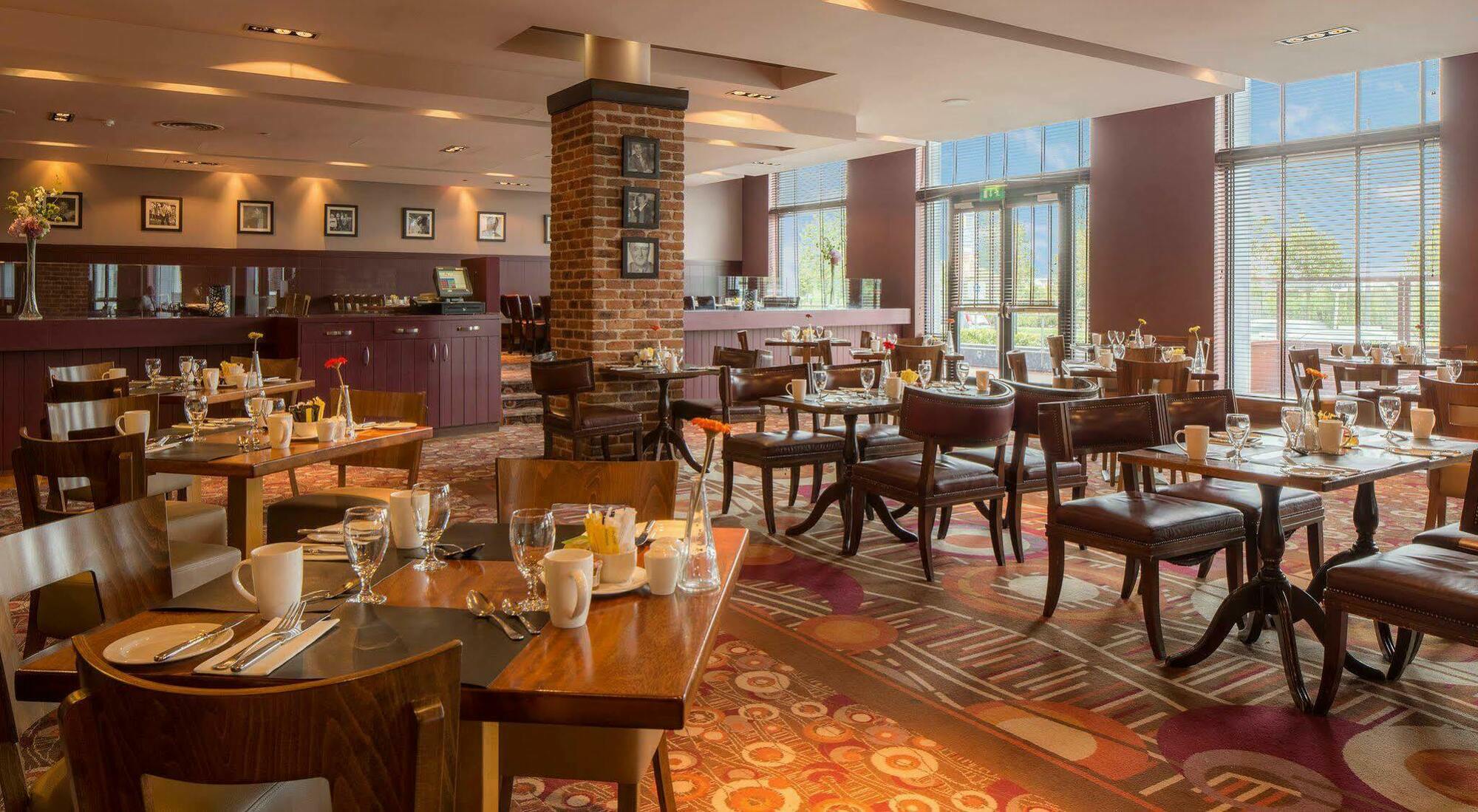 Hilton Dublin Airport Hotel 4*