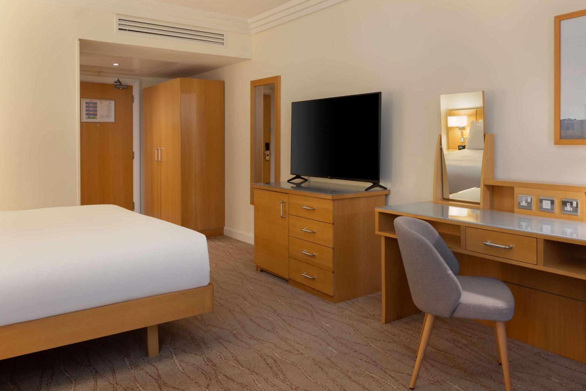 Hilton Dublin Airport Hotel 4*